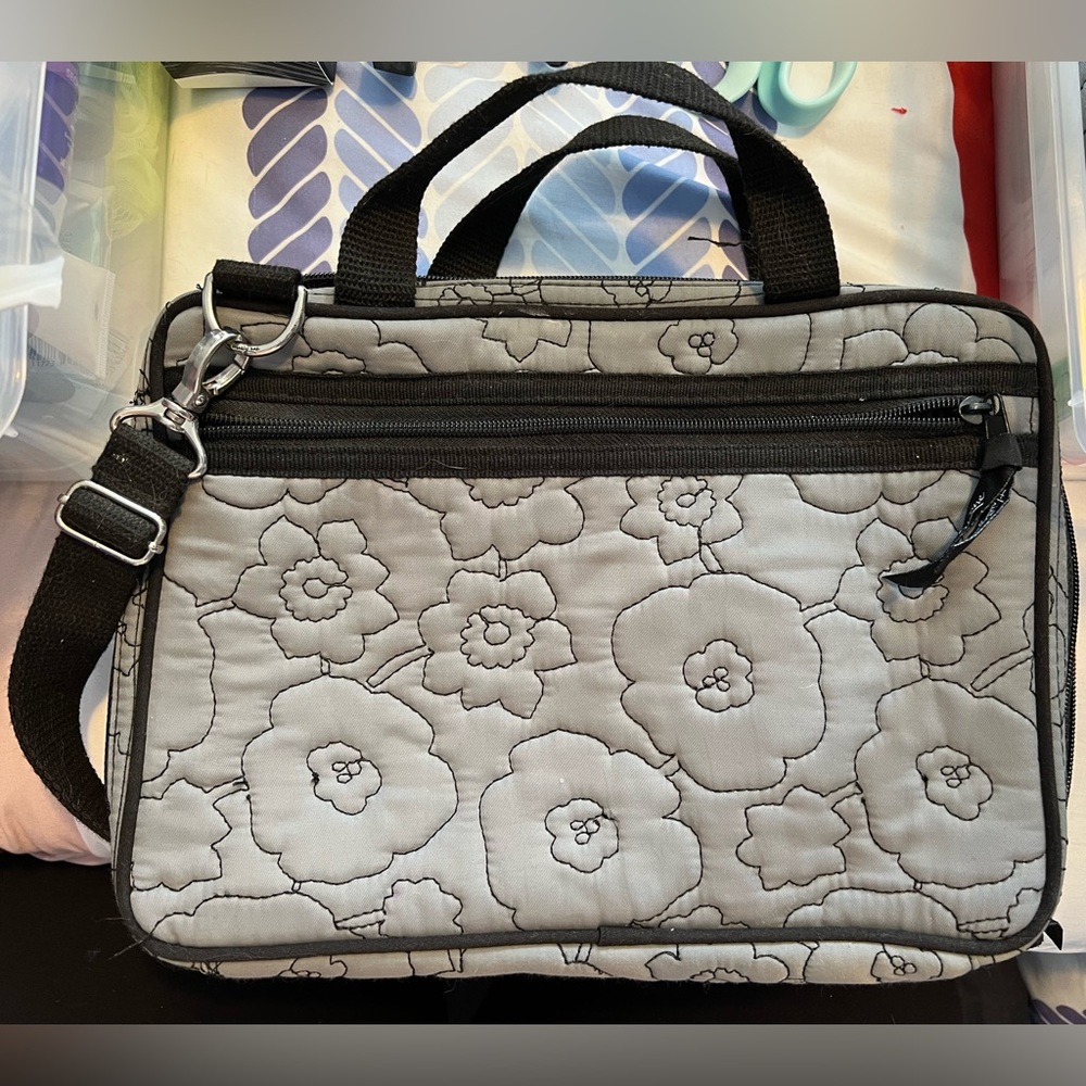 Thirty One Makeup / Cosemtic Travel Bag EUC